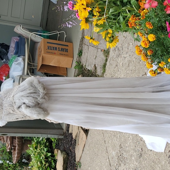 50" Lighted Halloween Scary Bride - Picture 7 of 11